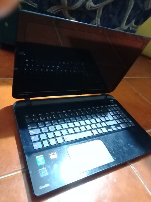 Toshiba Satellite L50B-1JQ