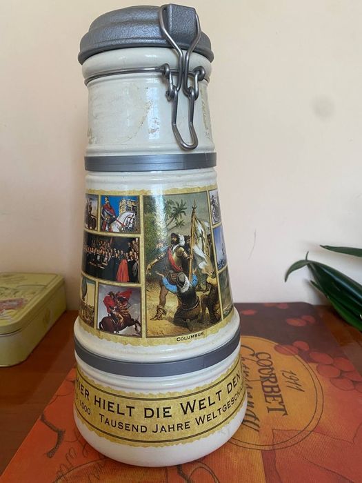 Фарфоровфй графин, термос для пива