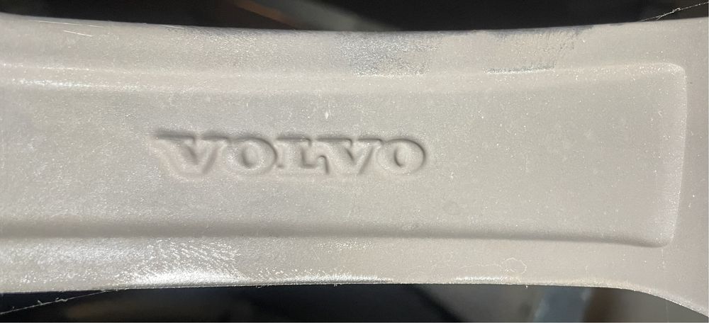 Alufelgi, Koła VOLVO XC90 275/45r20 lato Michelin Latitude Sport 3