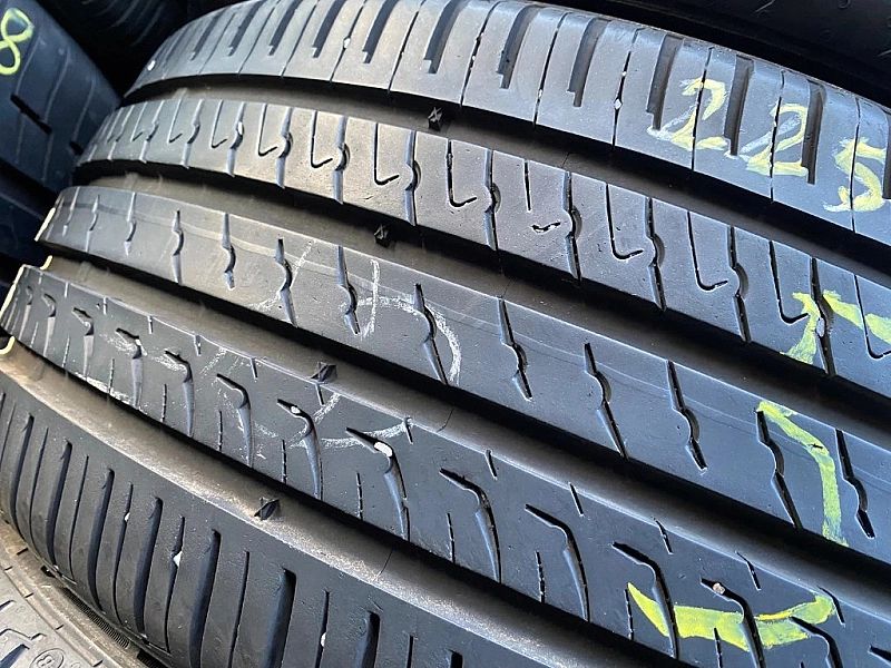 225/40/18 Barum Bravuris 5HM_7,8mm_4szt_(58)