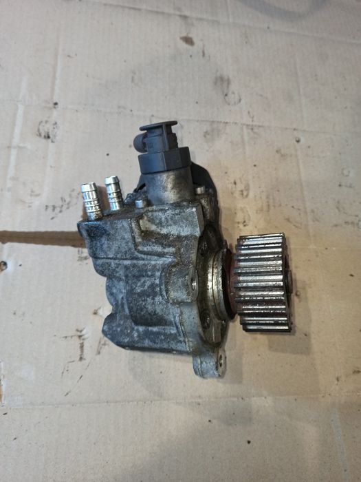 Тнвд паливний насос 04L130755D 2.0 TDI Volkswagen Audi Seat Skoda