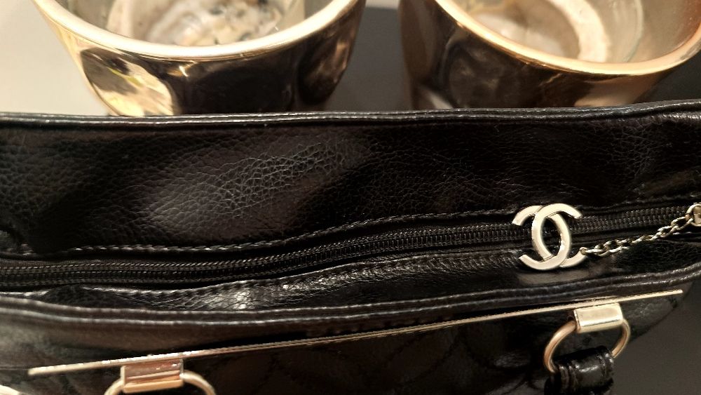 Torebka wizytowa firmy Chanel