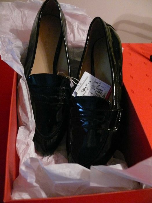 Nowe czarne lakierki czółenka ZARA BASIC