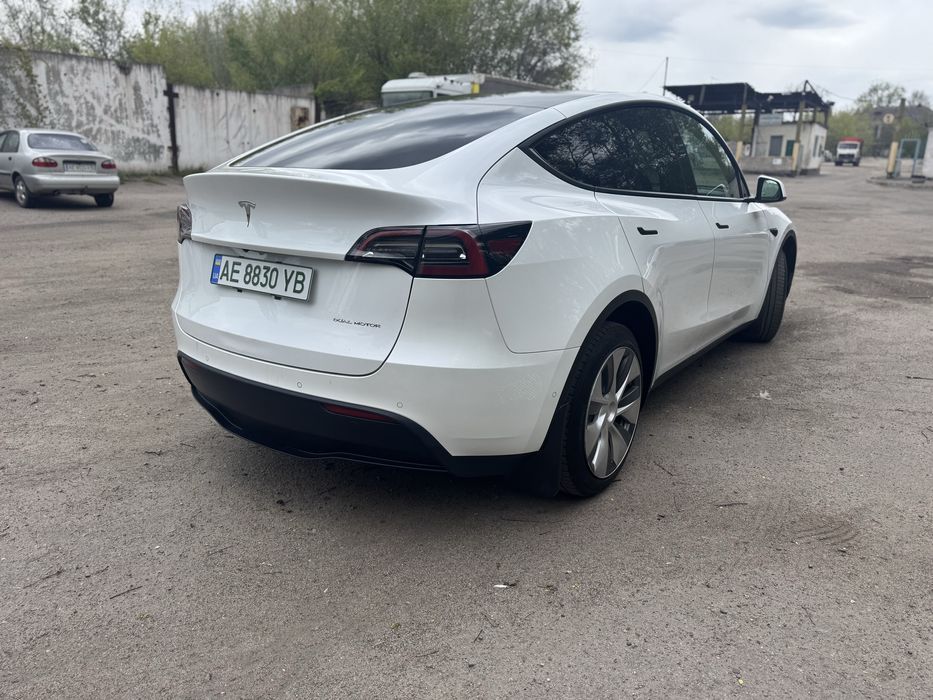 Tesla Model Y 2022 р.в DUAL MOTOR 82kwt