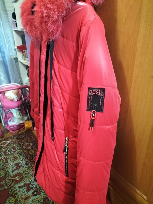 Продам зимнию куртку р 44 девочка подросток новая очень теплая