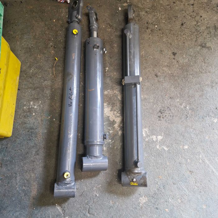 Siłownik hydrauliczny do ciągników KUBOT