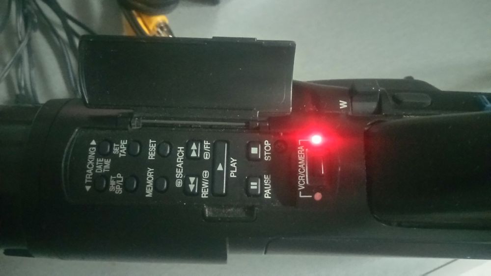 Видеокамера VHS-C Panasonic NV-RX1