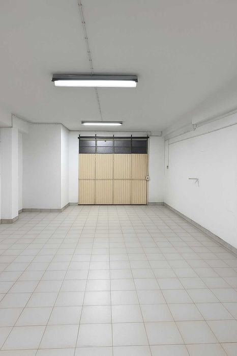 Garagem / Armazém 120m2 Cedofeita / Boavista R. Barão Forrester/ Centro Porto