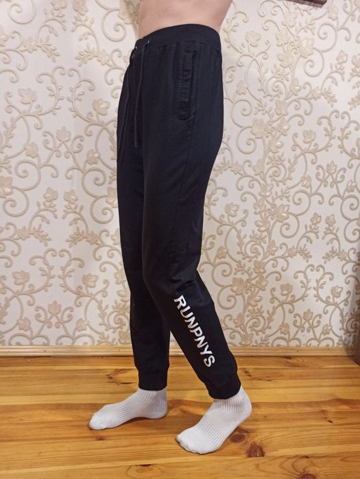 Спортивні штани нові