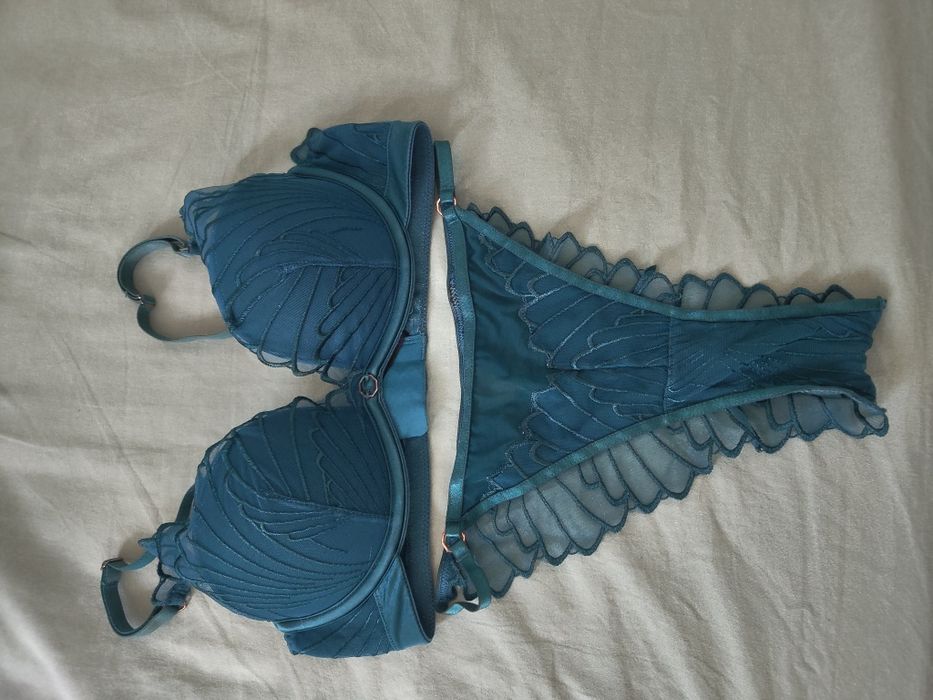 Bielizna esotiq- 2 komplety