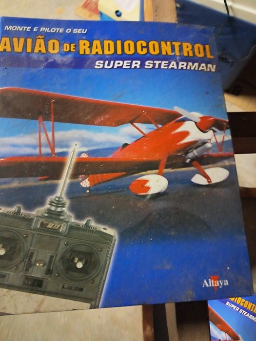 Drone helicóptero e avião telecomandado