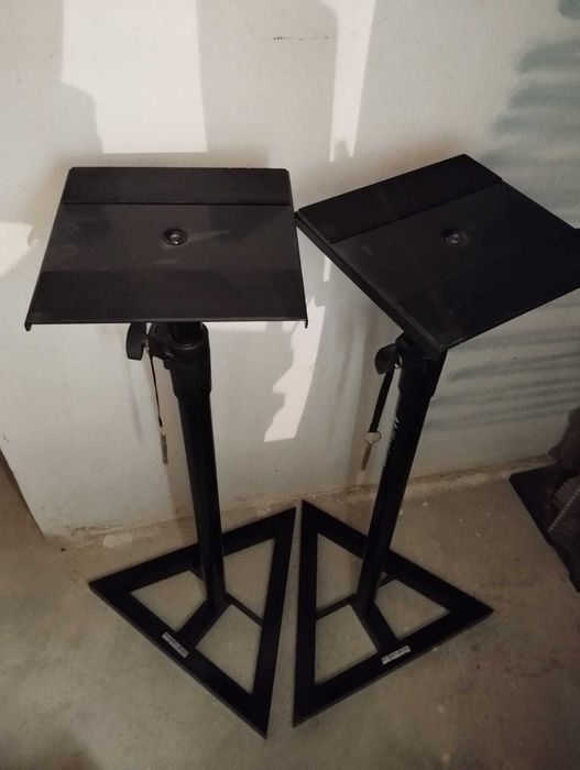 Par de Suportes Colunas - Millenium