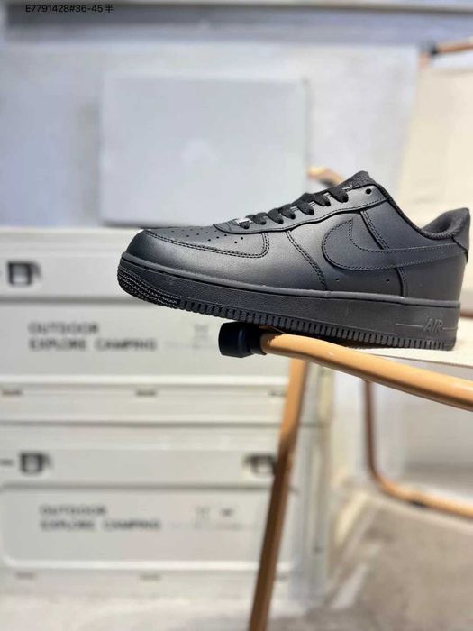 Nike Air Force 1 R.38,5