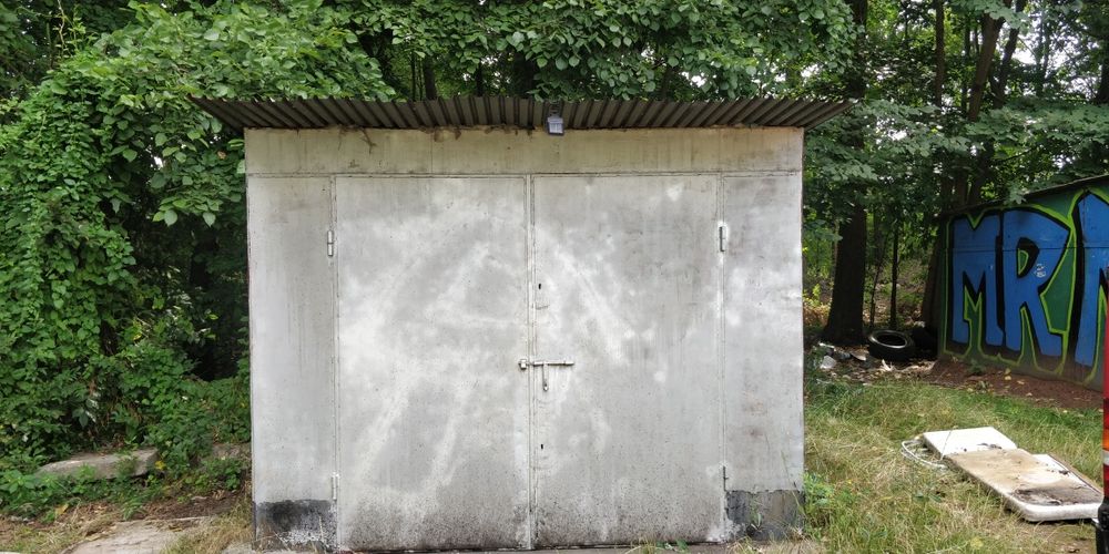 Sprzedam garaż blaszany 3x5m