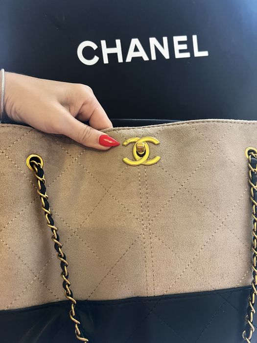 Жіноча сумка  Шанель   Chanel Hobo Tote 35 см
