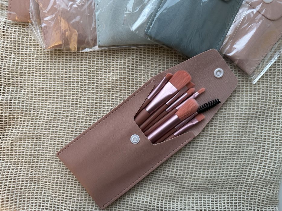 маленький набір кісточок для макіяжу 8шт