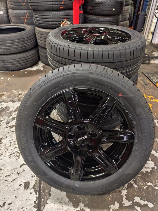 Jantes Oxxo Ferox (Preto) 16" 5x100 NOVAS
6.5x16 ET45 5x100 63.4