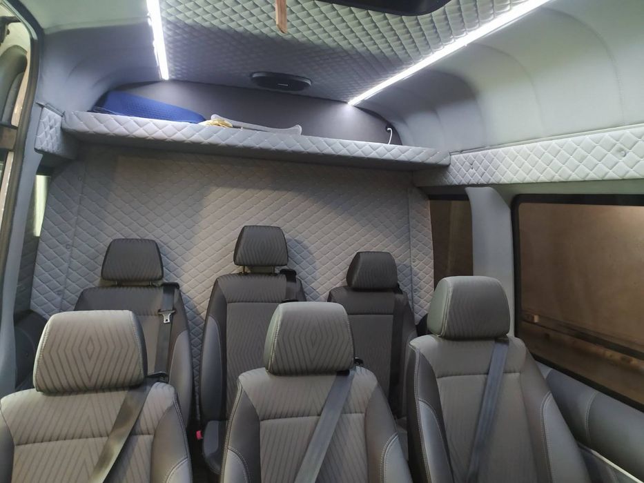 Перетяжка сидінь в автомобілі