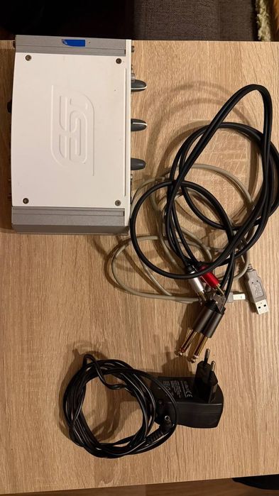 Звукова карта, аудіо інтерфейс ESI U 46XL