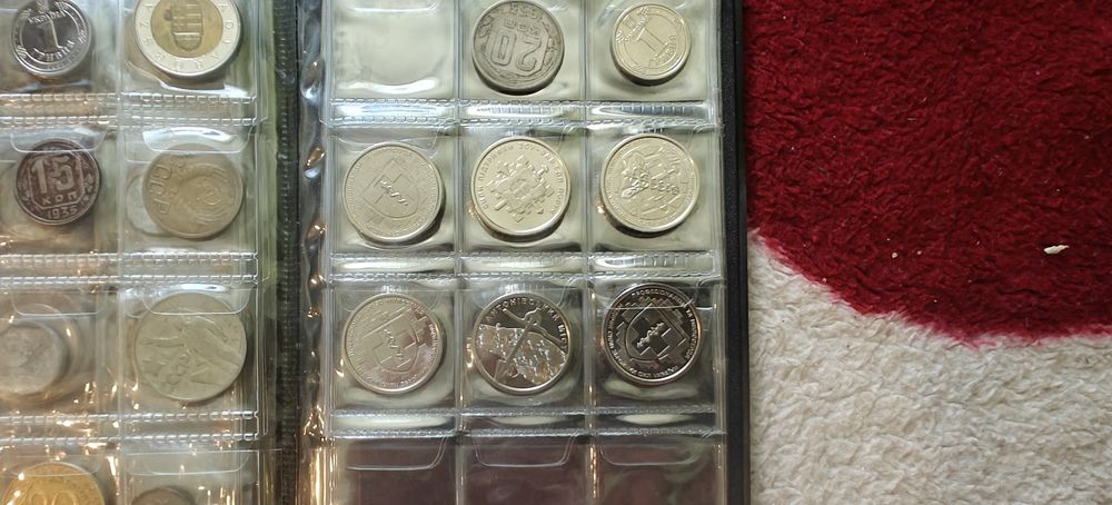 Монети колекційні.