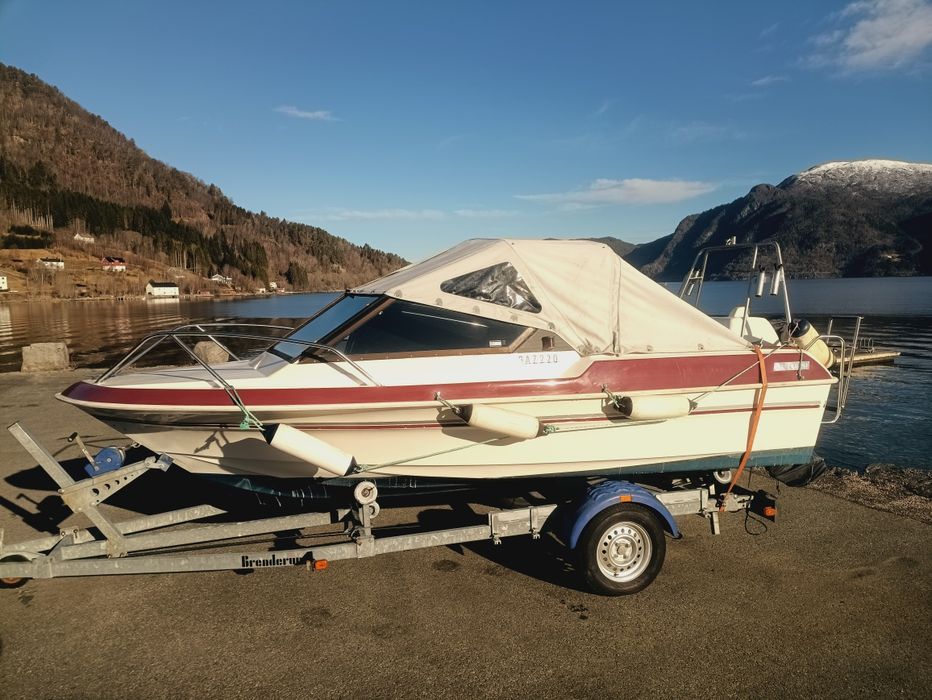 Łódz motorowa Skibplast  z silnikiem Yamaha70 HP 2t.