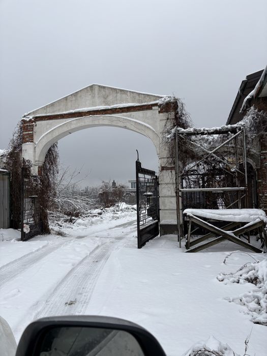 Лісники! Продаж земельноі ділянки з маєтком
