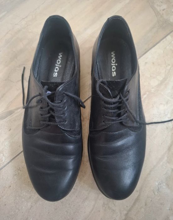 Czarne skórzane półbuty oxfordki Wojas 36
