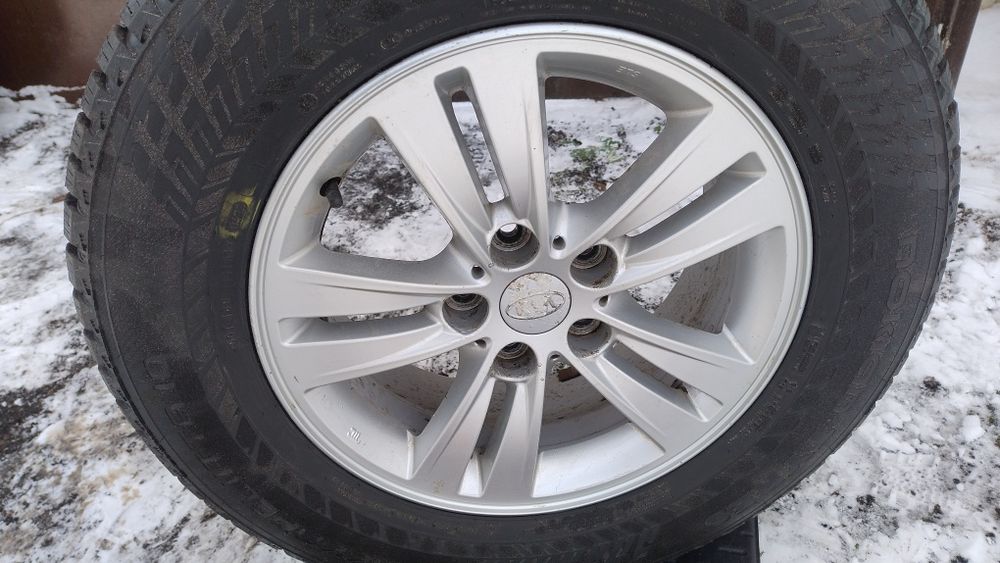 Nokian Hakkapeliita 10 зимова зимняя комплект 217 70 16 Kia Hyundai