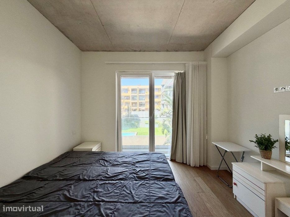 Apartamento T2, com vistas mar, a 50 metros da praia