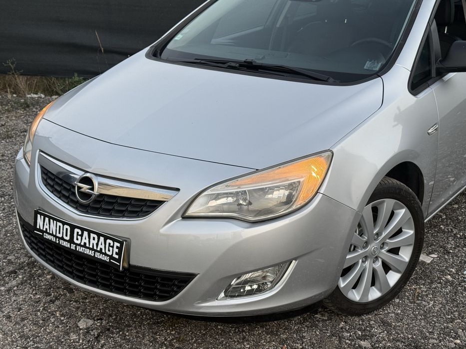 Opel Astra Caravan Cosmo 1.7 Cdti Gasóleo 2011 - 332.000km (Com Garantia)