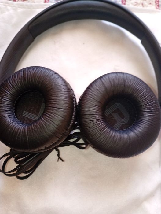 SłuchawkiJBl t500 nowe.