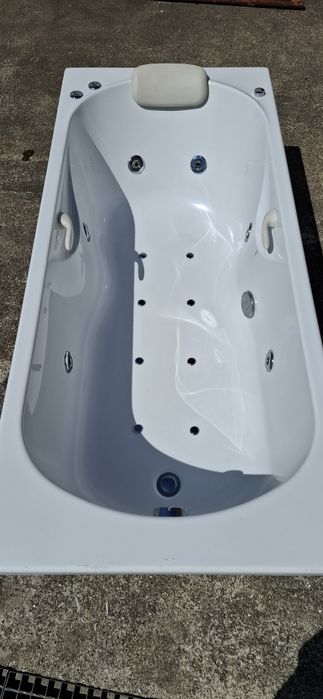 Banheira hidromasagem