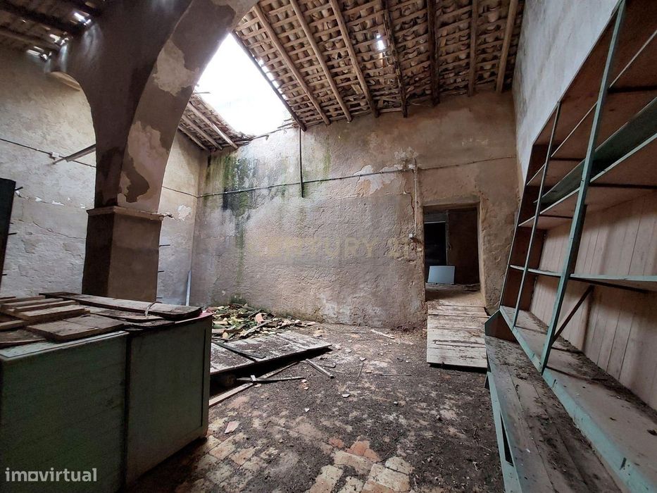 Armazém, Alcantarilha e Pêra