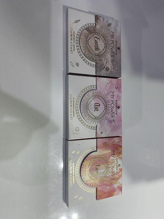 Essence My power 3 paletki cieni do powiek