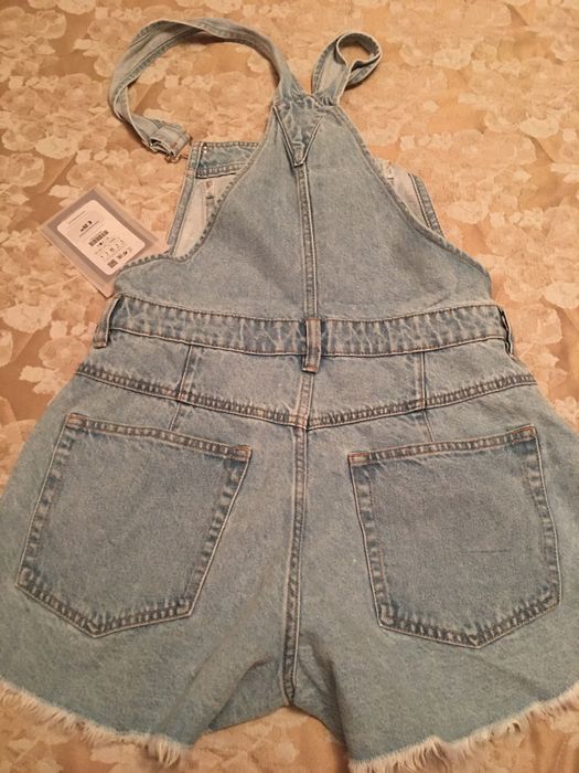 Jardineiras curtas de ganga