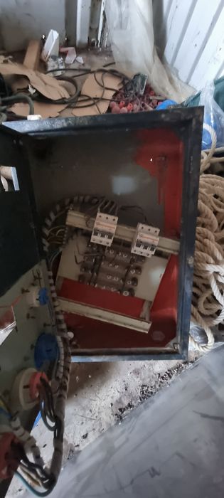 Quadros eléctrico de obras trifasico e monofasico64285154286978123