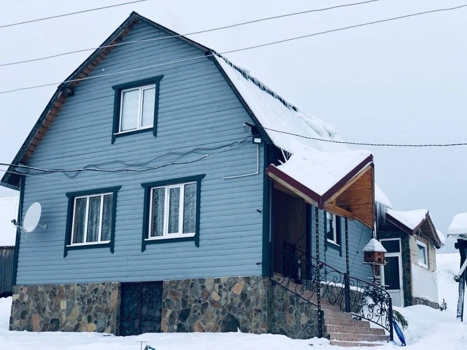 Житло Плай! Здається затишний будинок без господарів.