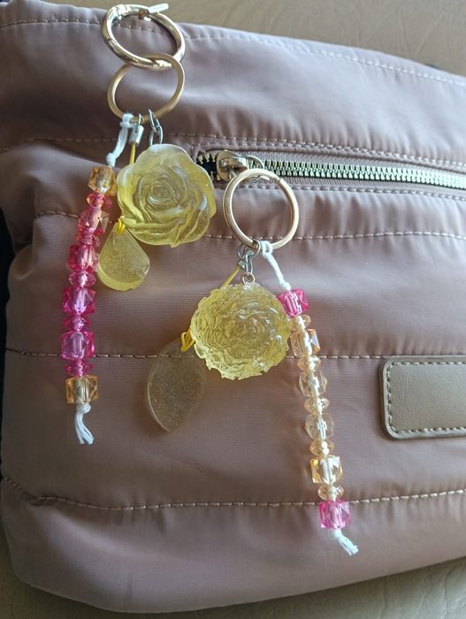 Bag charm artesanal FLOR duplo