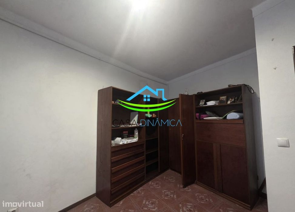 Moradia T4 com Garagem e Terraço em Tavarede