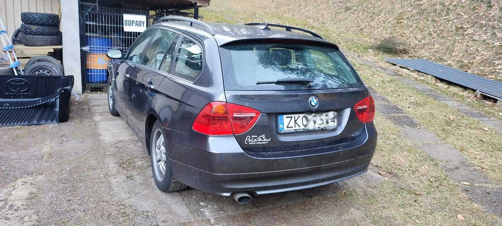 Zadbana powypadkowa BMW 320 E4 E91