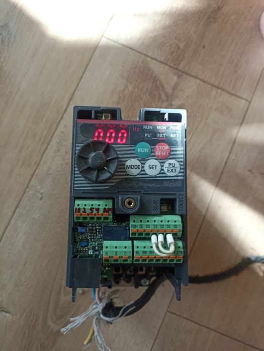 Частотний перетворювач Mitsubishi fr-d720s 0.75kw