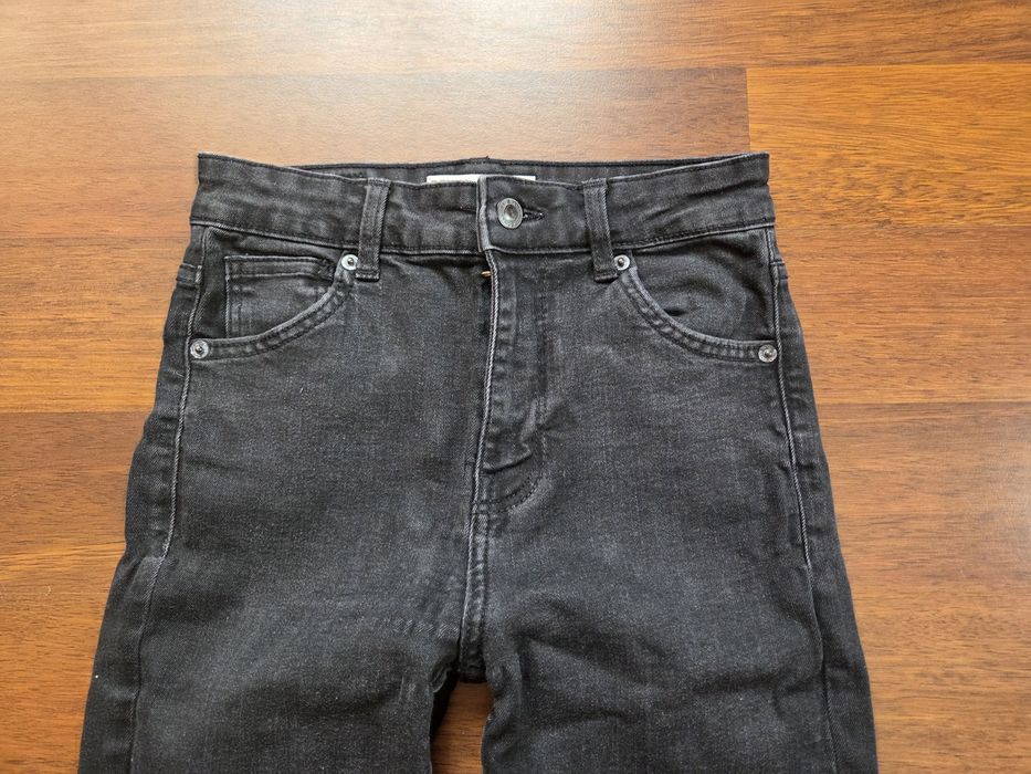 Bershka, rozm.34/36, Czarne spodnie dżinsowe