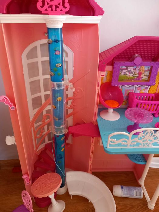 Duży domek dla Barbie