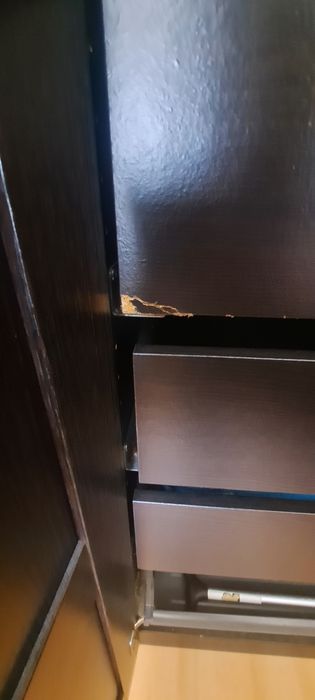 Roupeiro  castanho escuro