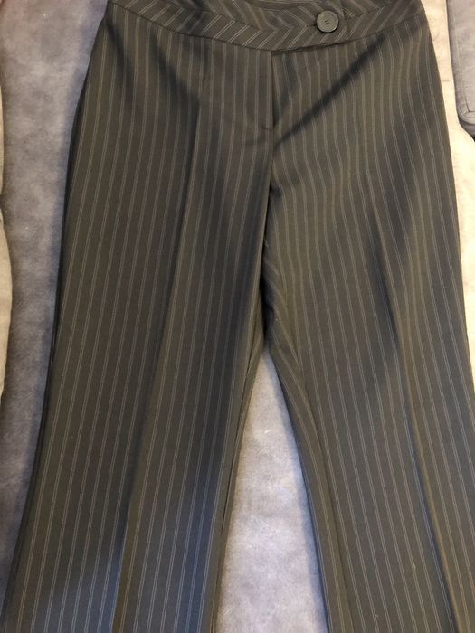 Жіночий костюм з брюками