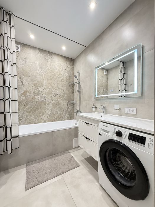 3-Кімнатна 88 кв.м. «На Щасливому» з Ремонтом! Меблі! Техніка!