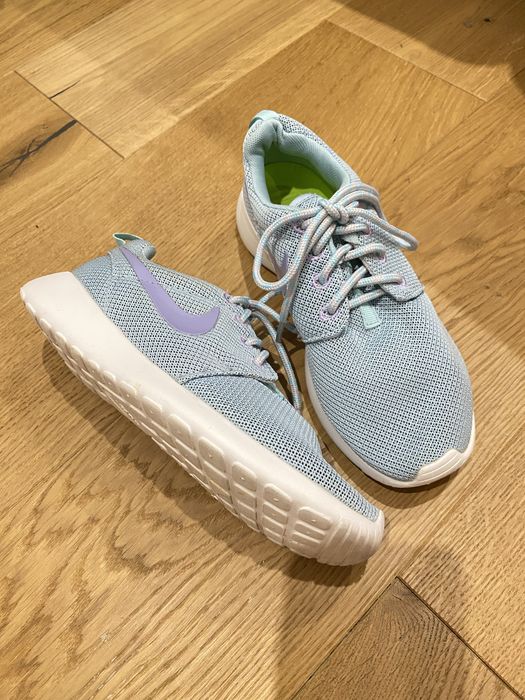 Кросівки Nike жіночі ромір 36