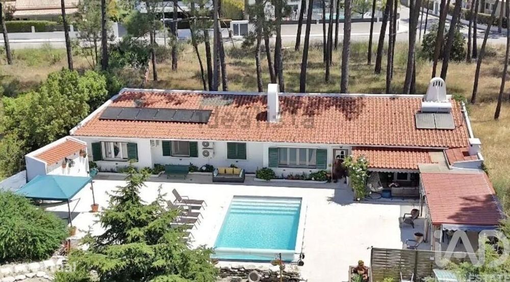 Moradia isolada T3 em Corroios de 78,4 m2