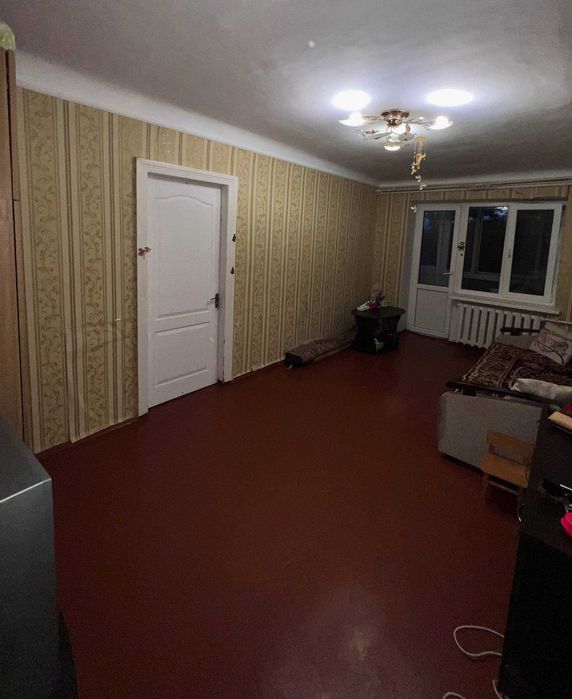 Продам квартиру в м. Зміів