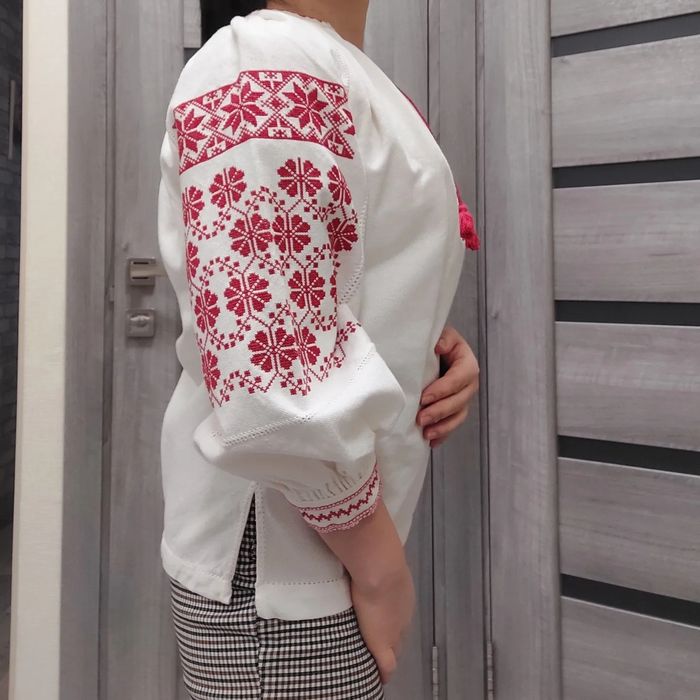 Вишиванка ручної роботи